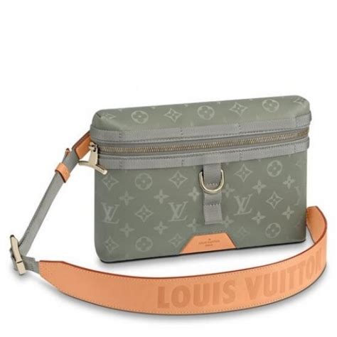 louis vuitton monogram titanium messenger pm